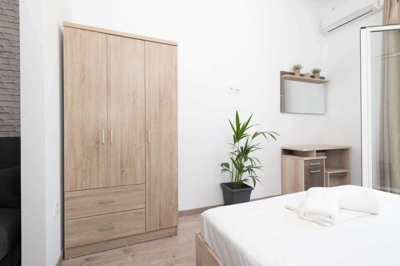 Giorgos' House Gialova Apartment ภายนอก รูปภาพ