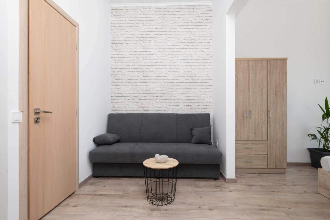 Giorgos' House Gialova Apartment ภายนอก รูปภาพ